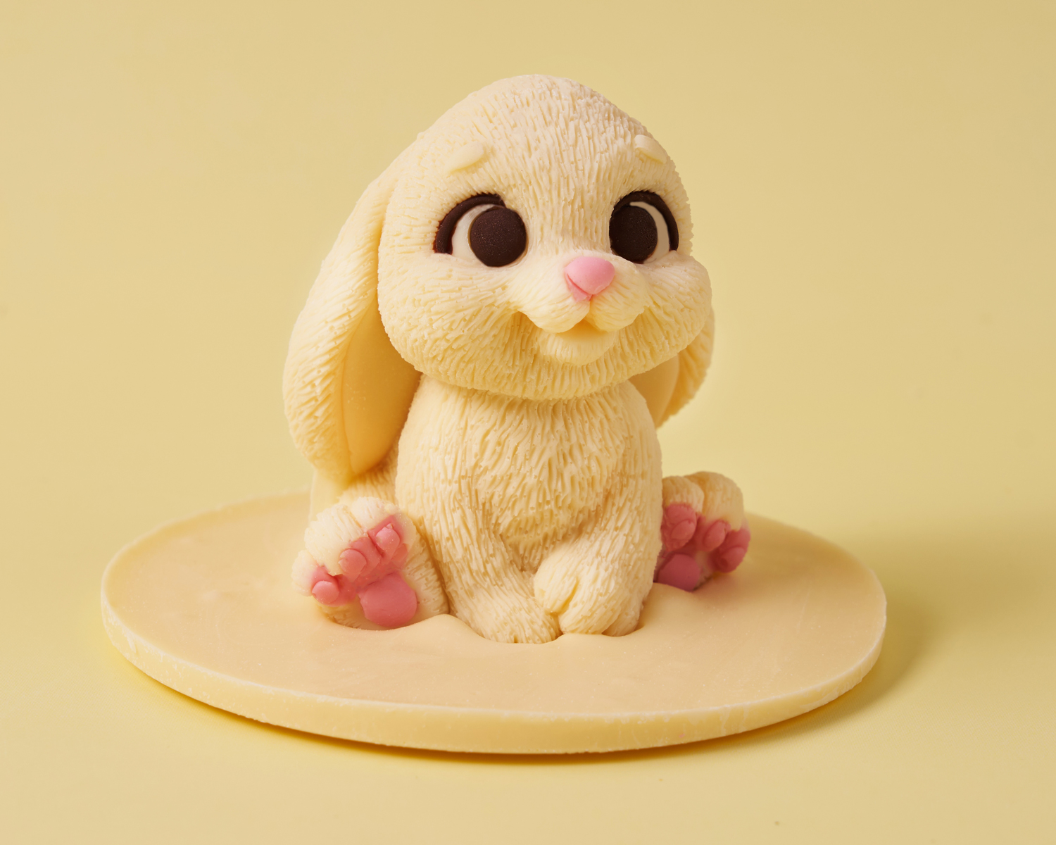                          Шоколадная фигура Белый кролик