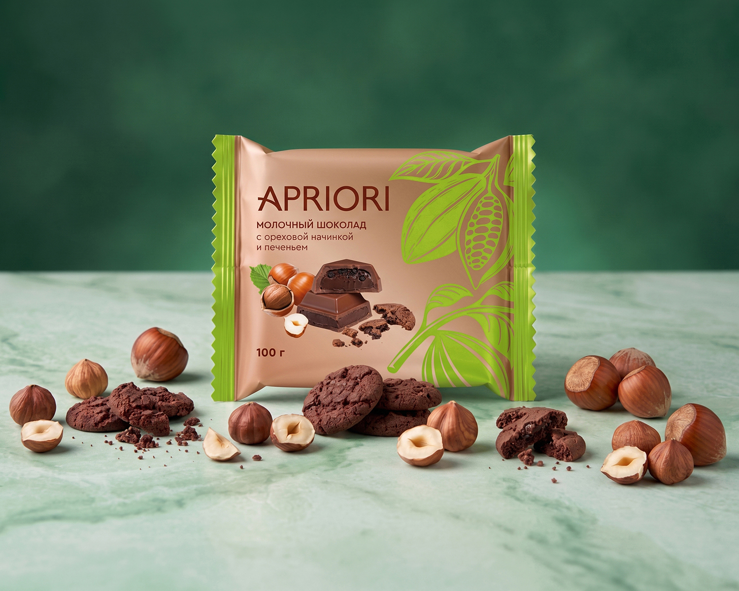                          APRIORI квадрат 100г МШ с шоколадно-ореховой начинкой и печеньем