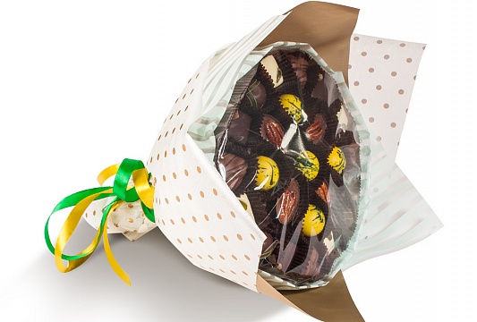 Букет из конфет и шоколада – прекрасный подарок по любому поводу