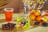 
                        Бокс из 13 плиток APRIORI Wellness  Шок плитка горькая без сахара с миндалем и фисташкой, 650г