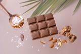 
                        Бокс из 13 плиток APRIORI Wellness  Шок плитка молочная с протеином, миндалем и солью, 650г